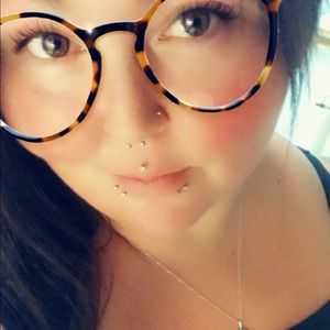 Meet your Posher, Kacee